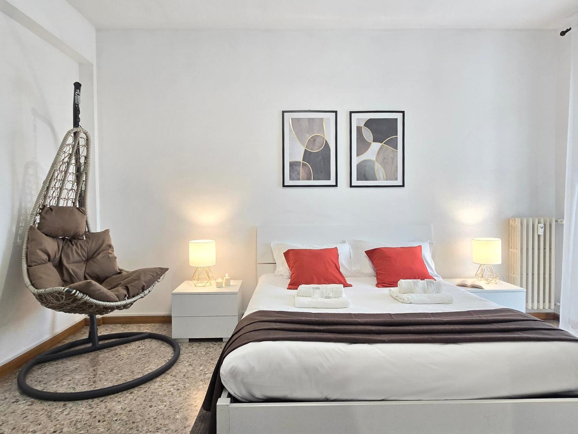 Casa Relax Con Parcheggio E Metro Lejlighed *